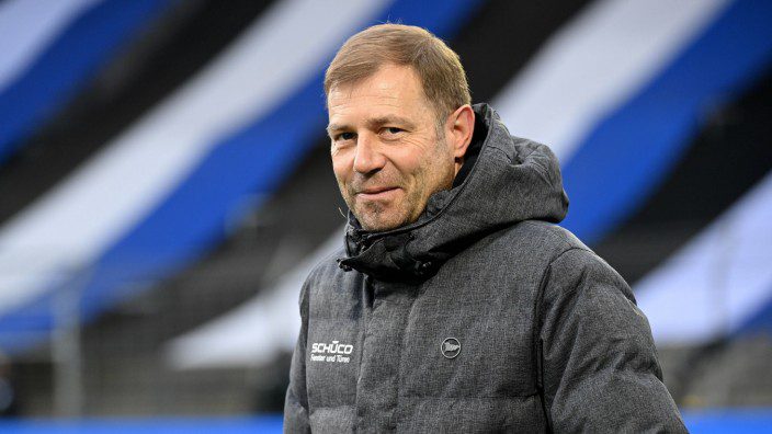 Schalke 04 licencie son entraîneur