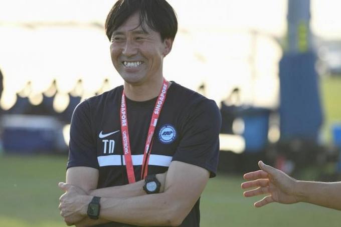 Takayuki Nishigaya nommé sélectionneur de Singapour.